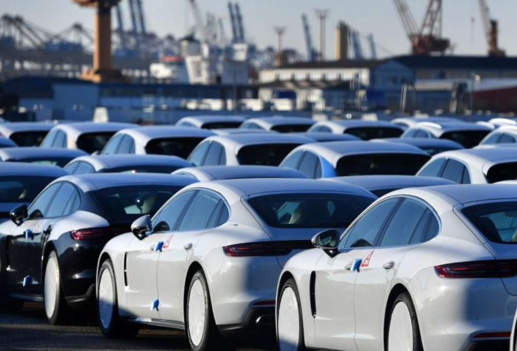 Geely Surpasses BYD in Auto Sales